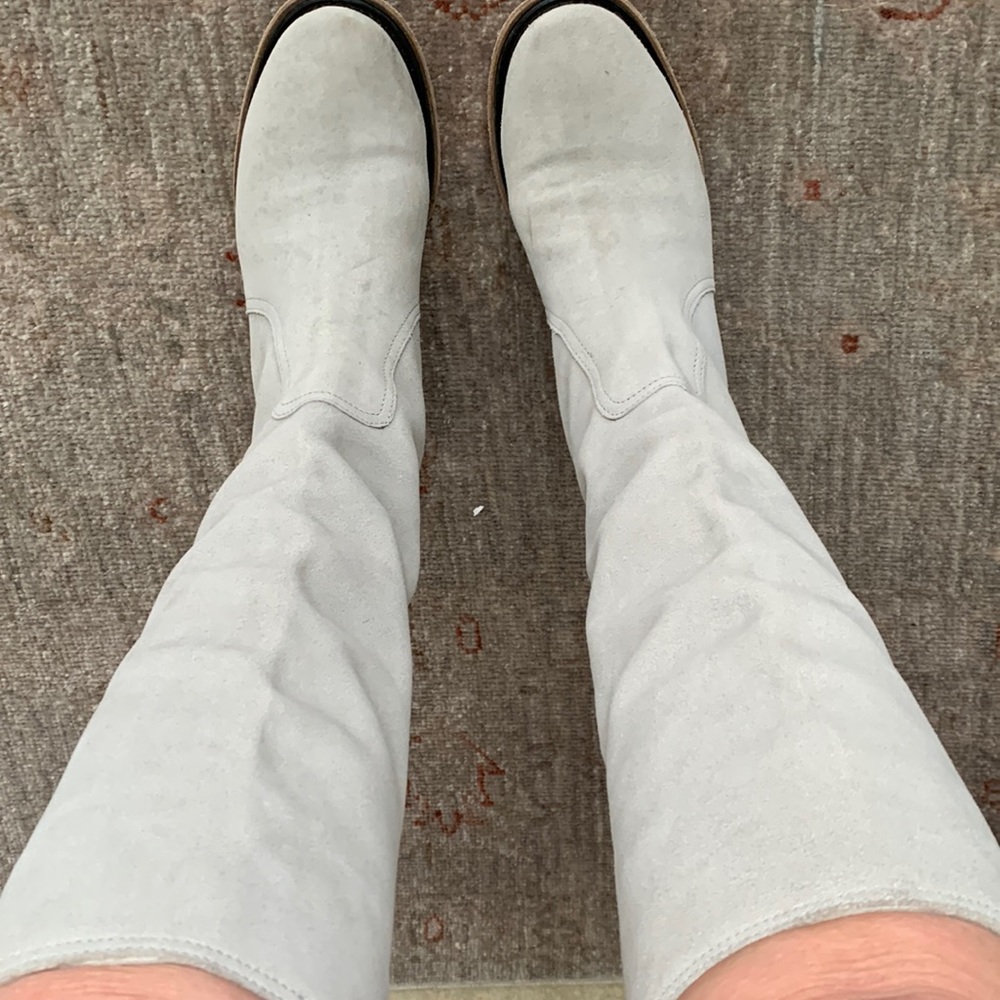 Suede pull up boots